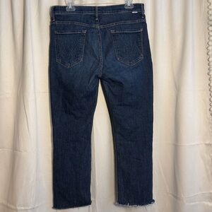 MOTHER The Insider Crop Step Fray Girl Crush Dark Wash Raw Hem Size 31